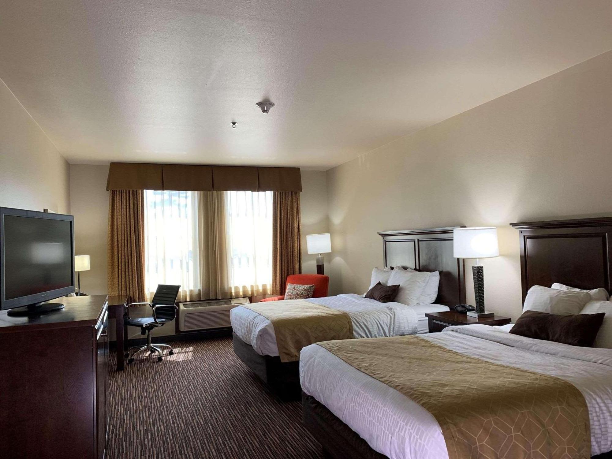 Radisson Hotel River Falls Bagian luar foto