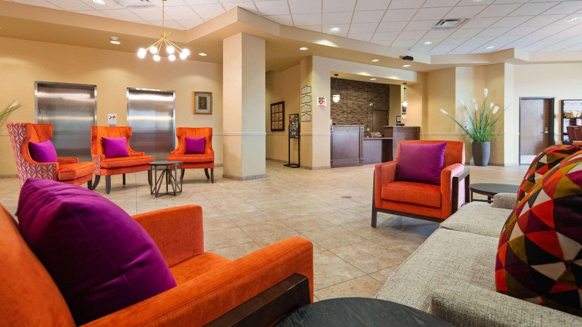 Radisson Hotel River Falls Bagian luar foto