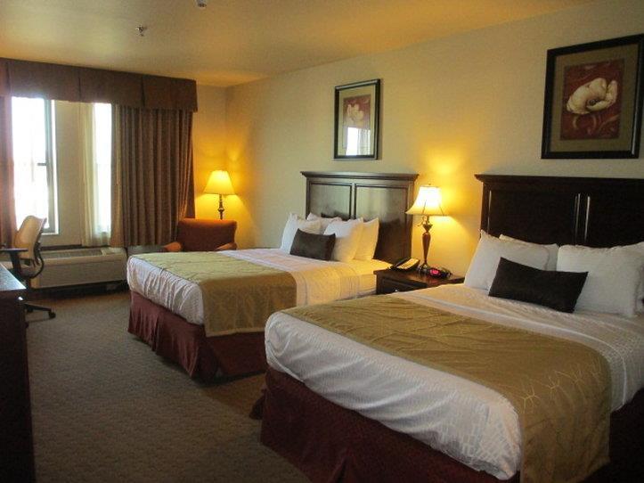 Radisson Hotel River Falls Bagian luar foto