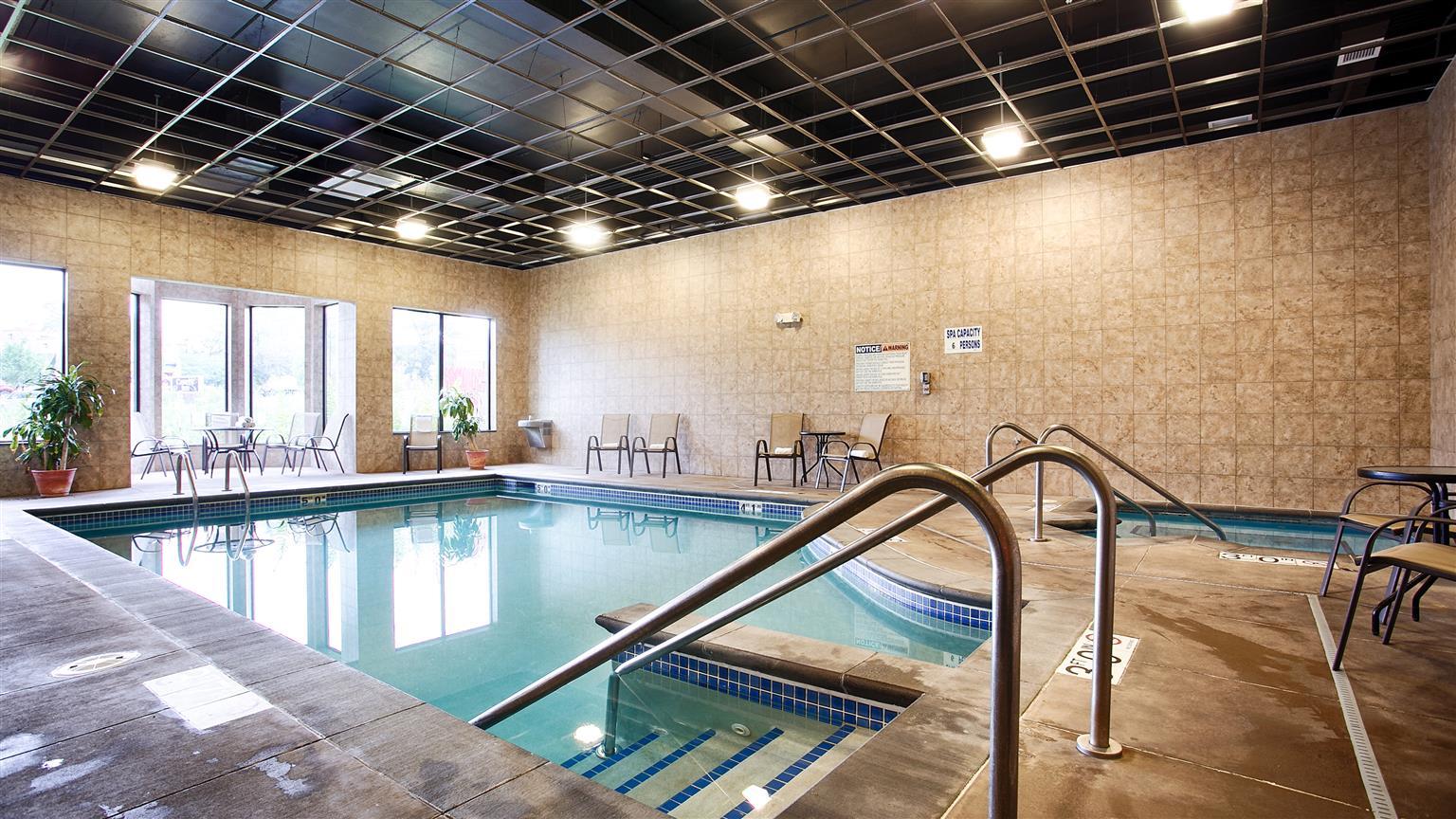 Radisson Hotel River Falls Bagian luar foto